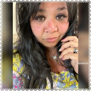 Meet your Posher, Melissa